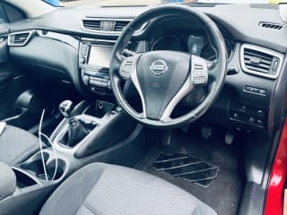 RED 2016 NISSAN QASHQAI N-TEC + DIG-T - Photo 8