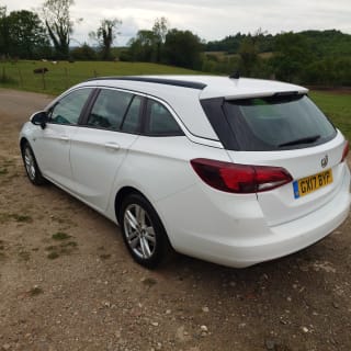 WHITE 2017 VAUXHALL ASTRA DESIGN CDTI S/S - Photo 17