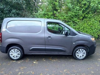 GREY 2022 CITROEN BERLINGO 1000 EPRISE PRO BHDI - Photo 2