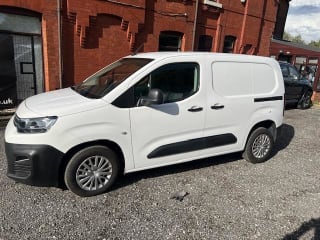 WHITE 2020 CITROEN BERLINGO 650 EN-PRISE BLUEHDI - Photo 2