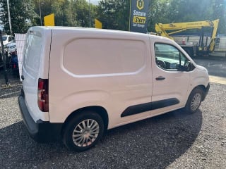 WHITE 2020 CITROEN BERLINGO 650 EN-PRISE BLUEHDI - Photo 6