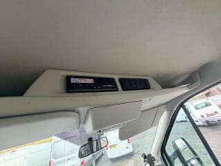 SILVER AND BLUE 2022 FORD TRANSIT 350 LEADER ECOBLUE - Photo 11