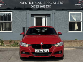2012 BMW 3 Series - Photo 2