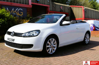 WHITE 2012 VOLKSWAGEN GOLF  BLUEMOTION TDI CONVERTIBLE - Photo 2