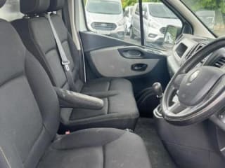 WHITE 2016 RENAULT TRAFIC SL27 BUSINESS ENERGYDCI - Photo 18
