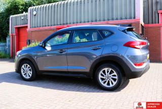 GREY 2017 HYUNDAI TUCSON SE NAV B-DR 2WD CRDI SA - Photo 4