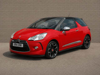 Detailed shot of the Citroen DS3's diesel engine bay.