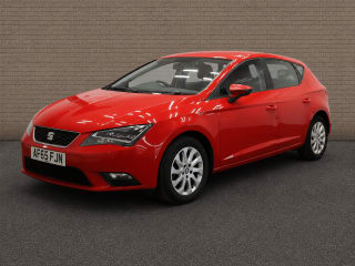 Rear profile of the SEAT Leon 5-door hatchback