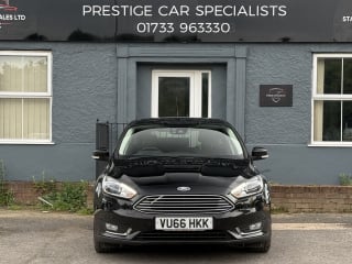 BLACK 2016 FORD FOCUS TITANIUM X TDCI - Photo 2