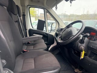 WHITE 2021 PEUGEOT BOXER 435 PRO L4H2 BLUEHDI - Photo 15