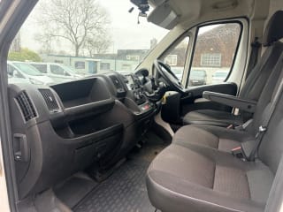 WHITE 2021 PEUGEOT BOXER 435 PRO L4H2 BLUEHDI - Photo 16