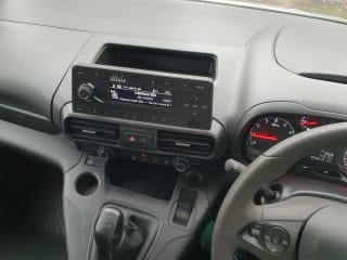 WHITE 2021 VAUXHALL COMBO 2300 SPORTIVE TD S/S - Photo 14