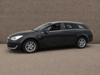 Interior of 2015 Vauxhall Insignia DSign Nav CDTI ECO SS dashboard