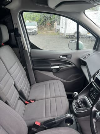SILVER 2018 FORD TRANSIT CONNECT 200 LTD TDCI - Photo 17