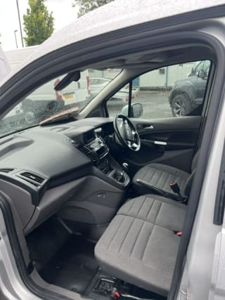 SILVER 2018 FORD TRANSIT CONNECT 200 LTD TDCI - Photo 19
