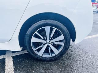 WHITE 2020 NISSAN LEAF ACENTA - Photo 17