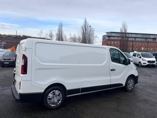 WHITE 2021 RENAULT TRAFIC LL30 B-NESS+ ENERGY DCI - Photo 2