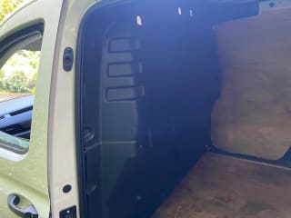 WHITE 2021 VOLKSWAGEN CADDY C20 COMMERCE + TDI - Photo 10