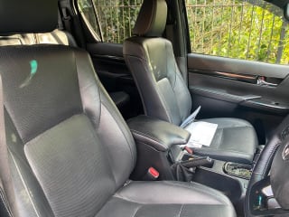 BLACK 2020 TOYOTA HILUX INVINCIB X D-4D4WD DCB A - Photo 10