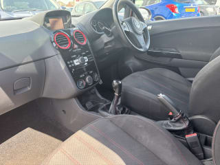 RED 2013 VAUXHALL CORSA LIMITED EDITION - Photo 22