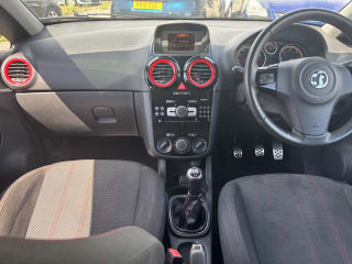 RED 2013 VAUXHALL CORSA LIMITED EDITION - Photo 24