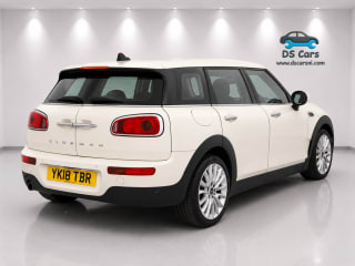 WHITE 2018 MINI CLUBMAN ONE - Photo 4