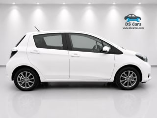 WHITE 2014 TOYOTA YARIS 1.3 VVT-I CVT - Photo 8