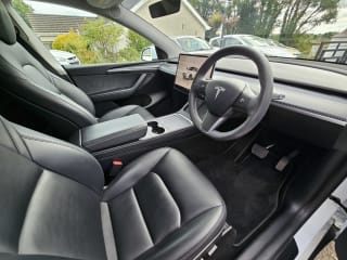 WHITE 2022 TESLA MODEL Y LONG RANGE AWD - Photo 9