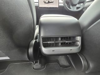 WHITE 2022 TESLA MODEL Y LONG RANGE AWD - Photo 14