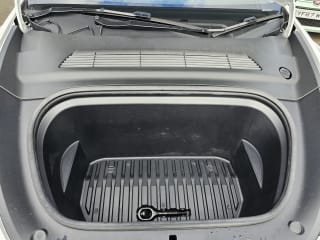 WHITE 2022 TESLA MODEL Y LONG RANGE AWD - Photo 30