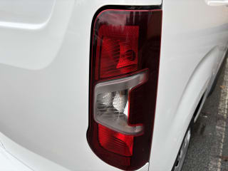 WHITE 2020 VAUXHALL COMBO 2300 SPORTIVE S/S - Photo 33
