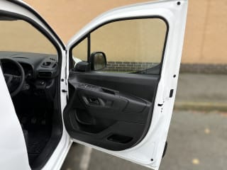 WHITE 2020 VAUXHALL COMBO 2300 SPORTIVE S/S - Photo 10