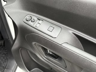 WHITE 2020 VAUXHALL COMBO 2300 SPORTIVE S/S - Photo 11