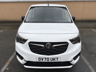 WHITE 2020 VAUXHALL COMBO 2300 SPORTIVE S/S - Photo 2