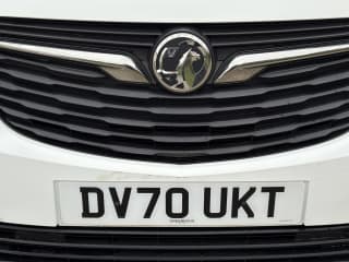 WHITE 2020 VAUXHALL COMBO 2300 SPORTIVE S/S - Photo 44