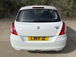 WHITE 2011 SUZUKI SWIFT SZ3 - Photo 5