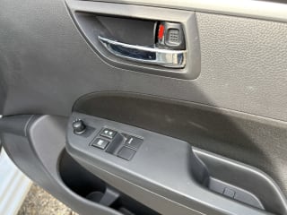 WHITE 2011 SUZUKI SWIFT SZ3 - Photo 11