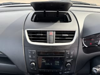 WHITE 2011 SUZUKI SWIFT SZ3 - Photo 24