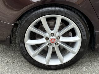 RED 2012 JAGUAR XF PREMIUM LUXURY V6 D AUTO - Photo 44