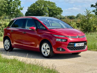 RED 2016 CITROEN C4 PICASSO EXCL + BLUEHDI AUTO - Photo 1