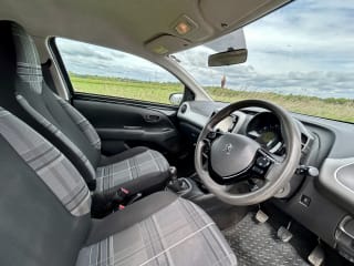BLACK 2016 PEUGEOT 108 ACTIVE - Photo 5