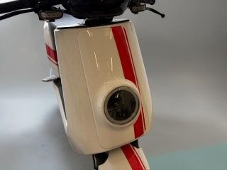 WHITE AND RED 2022 NIU NQi GTS SPORT - Photo 16