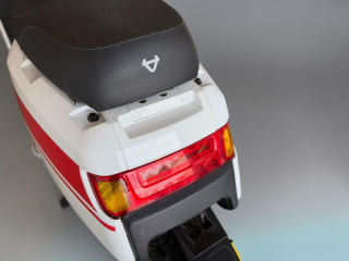 WHITE AND RED 2022 NIU NQi GTS SPORT - Photo 23