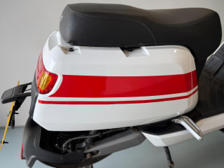 WHITE AND RED 2022 NIU NQi GTS SPORT - Photo 26