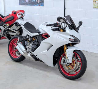 WHITE 2019 DUCATI SUPERSPORT S - Photo 3