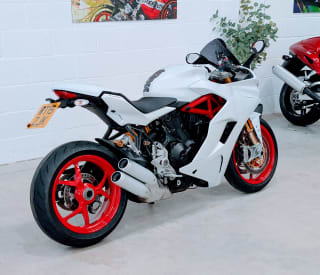 WHITE 2019 DUCATI SUPERSPORT S - Photo 5