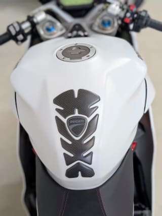 WHITE 2019 DUCATI SUPERSPORT S - Photo 20