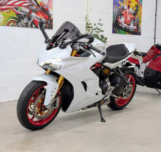 WHITE 2019 DUCATI SUPERSPORT S - Photo 31