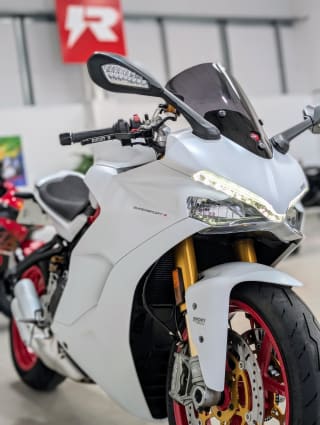 WHITE 2019 DUCATI SUPERSPORT S - Photo 39