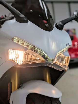 WHITE 2019 DUCATI SUPERSPORT S - Photo 46